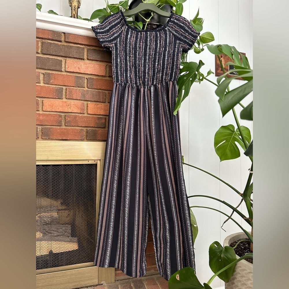 #11) Exhilaration cute comfy jumpsuit with wide leg. New condition